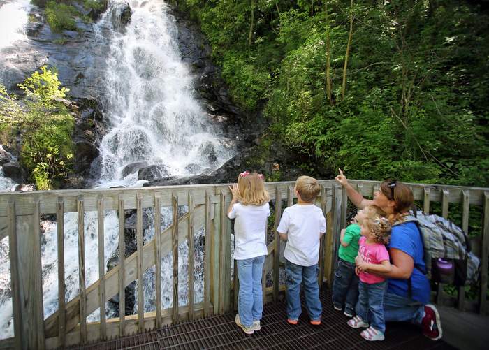 Kelly Phillips, of Cumming, check out the falls with her two sets of twins, Rilyn and Bryce Barrick, 5, left, and Tanner and Aubree Phillips, 2, at Amicalola Falls State Park in 2013. AJC file
